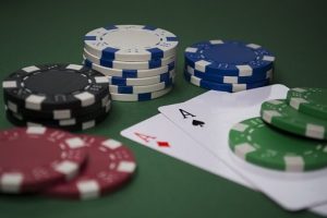 How To Play Caribbean Poker At Casinos